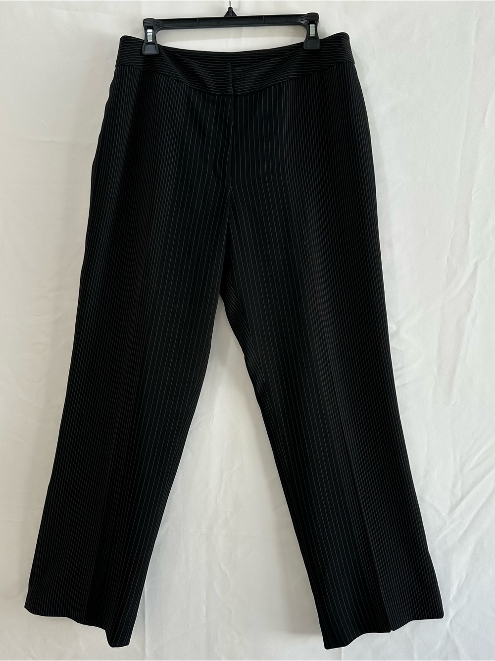 Jones New York Black With Gold Pinstripe Women’s Trousers Size 12